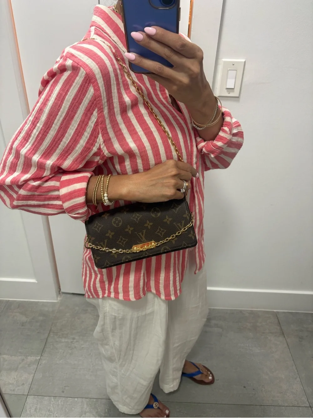 Louis Vuitton Lily - Picture 11 of 13